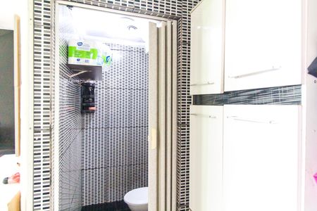 Banheiro social de apartamento para alugar com 2 quartos, 39m² em Cidade Tiradentes, São Paulo