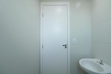 Apartamento à venda com 45m², 2 quartos e 1 vaga Apartamento à venda com 45m², 2 quartos e 1 vagaBanheiro