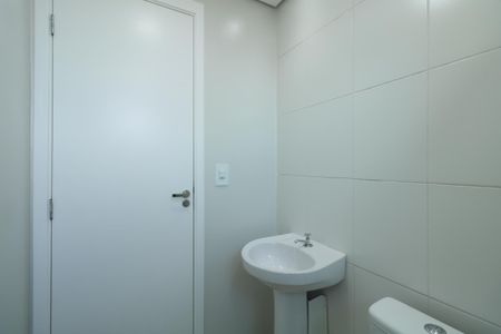 Apartamento à venda com 45m², 2 quartos e 1 vaga Apartamento à venda com 45m², 2 quartos e 1 vagaBanheiro