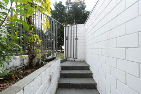 Casa para alugar com 70m², 1 quarto e 1 vaga