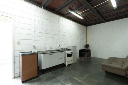 Casa para alugar com 70m², 1 quarto e 1 vaga