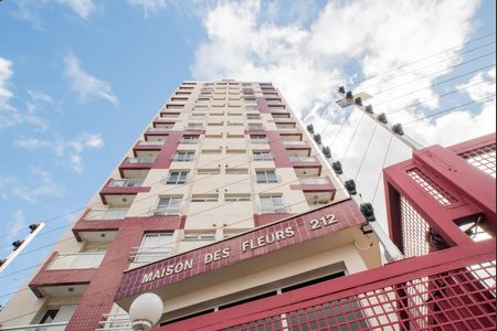 Apartamento para alugar com 40m², 1 quarto e 1 vaga Apartamento para alugar com 40m², 1 quarto e 1 vagaFachada