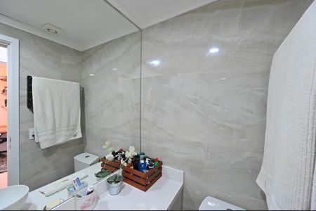 Apartamento à venda com 56m², 2 quartos e 2 vagasBanheiro do Quarto 2