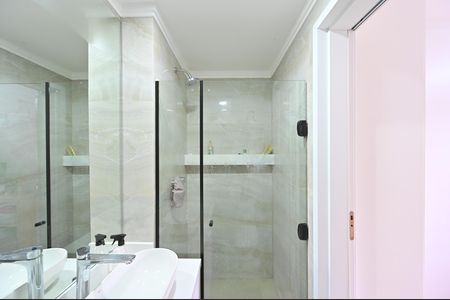 Apartamento à venda com 56m², 2 quartos e 2 vagasBanheiro da Suíte
