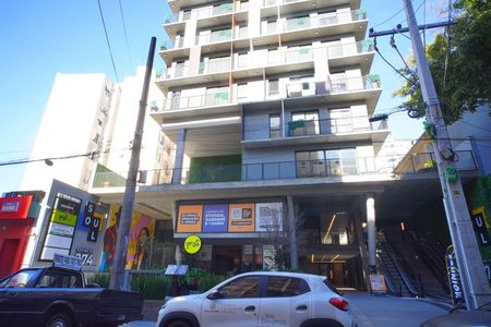 Fachada  de kitnet/studio para alugar com 1 quarto, 28m² em Cidade Baixa, Porto Alegre