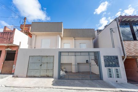 Fachada  de casa para alugar com 1 quarto, 40m² em Jardim Miriam, São Paulo
