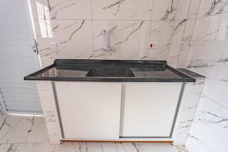 Studio - cozinha  de casa para alugar com 1 quarto, 40m² em Jardim Miriam, São Paulo