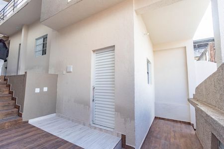 Casa para alugar com 40m², 1 quarto e sem vaga Casa para alugar com 40m², 1 quarto e sem vagaStudio - entrada