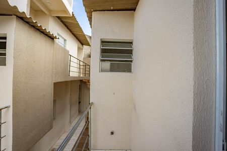 Studio - área de serviço  de casa para alugar com 1 quarto, 40m² em Jardim Miriam, São Paulo