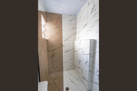 Casa para alugar com 40m², 1 quarto e sem vaga Casa para alugar com 40m², 1 quarto e sem vagaStudio - banheiro