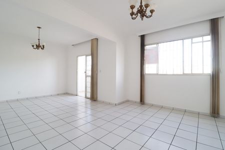 Apartamento para alugar com 140m², 3 quartos e 2 vagasSala