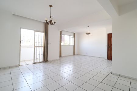 Apartamento para alugar com 140m², 3 quartos e 2 vagasSala