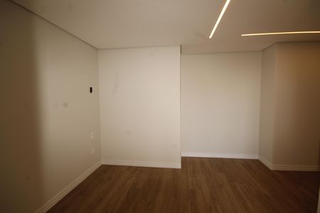 Apartamento à venda com 105m², 3 quartos e 2 vagasquarto 2