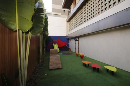 Apartamento à venda com 105m², 3 quartos e 2 vagasÁrea comum - Playground