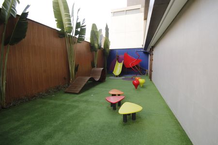 Apartamento à venda com 105m², 3 quartos e 2 vagasÁrea comum - Playground