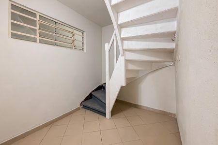 Escada de casa à venda com 2 quartos, 70m² em Cambuci, São Paulo