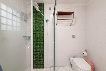Banheiro do Piso Superior de casa à venda com 2 quartos, 70m² em Cambuci, São Paulo