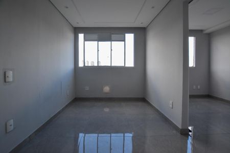 SALA de kitnet/studio para alugar com 2 quartos, 33m² em Jardim Gilda Maria, São Paulo