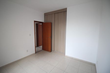 Apartamento para alugar com 178m², 4 quartos e 2 vagasQuarto 2
