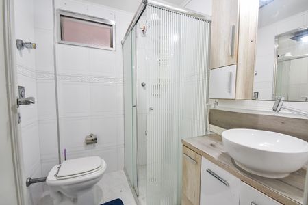 Apartamento à venda com 88m², 3 quartos e 1 vaga Apartamento à venda com 88m², 3 quartos e 1 vagaBanheiro