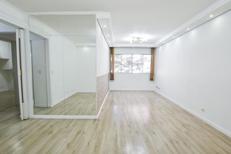 Apartamento à venda com 88m², 3 quartos e 1 vaga Apartamento à venda com 88m², 3 quartos e 1 vagaSala