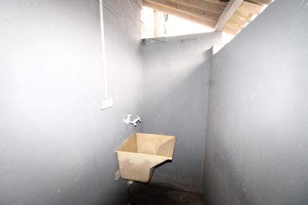 Casa para alugar com 40m², 1 quarto e sem vagaÁrea de Serviço