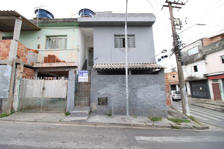 fachada de casa para alugar com 1 quarto, 40m² em Vila Cosmopolita, São Paulo