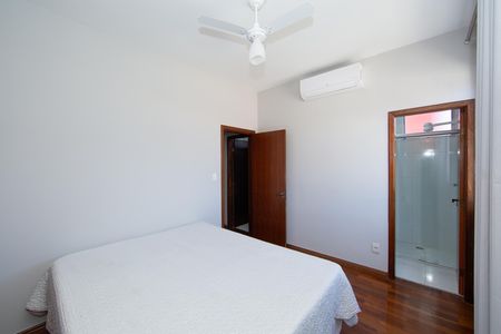Apartamento à venda com 90m², 3 quartos e 2 vagas Apartamento à venda com 90m², 3 quartos e 2 vagasQUARTO3