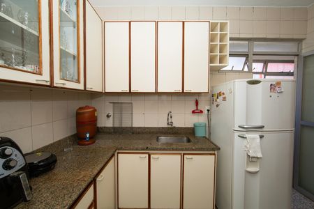 Apartamento à venda com 90m², 3 quartos e 2 vagas Apartamento à venda com 90m², 3 quartos e 2 vagasCOZINHA