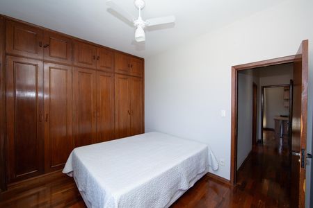 Apartamento à venda com 90m², 3 quartos e 2 vagas Apartamento à venda com 90m², 3 quartos e 2 vagasQUARTO3