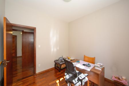 Apartamento à venda com 90m², 3 quartos e 2 vagas Apartamento à venda com 90m², 3 quartos e 2 vagasQUARTO2