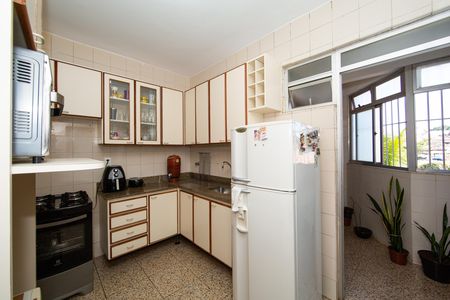 Apartamento à venda com 90m², 3 quartos e 2 vagas Apartamento à venda com 90m², 3 quartos e 2 vagasCOZINHA