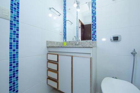 Apartamento à venda com 90m², 3 quartos e 2 vagas Apartamento à venda com 90m², 3 quartos e 2 vagasBANHEIRO2