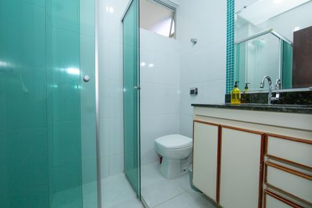 Apartamento à venda com 90m², 3 quartos e 2 vagas Apartamento à venda com 90m², 3 quartos e 2 vagasBANHEIRO1