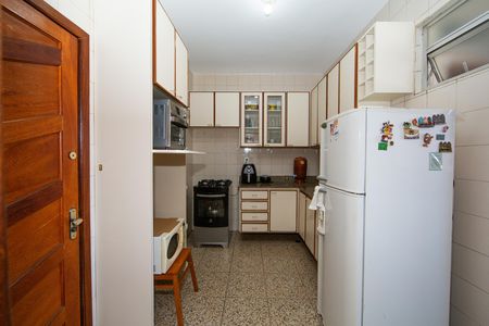 Apartamento à venda com 90m², 3 quartos e 2 vagas Apartamento à venda com 90m², 3 quartos e 2 vagasCOZINHA