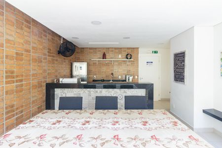 Apartamento para alugar com 70m², 2 quartos e 1 vaga Apartamento para alugar com 70m², 2 quartos e 1 vagaÁrea comum - Salão de festas
