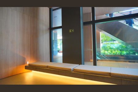 Studio para alugar com 40m², 1 quarto e 1 vaga Studio para alugar com 40m², 1 quarto e 1 vagaHall de entrada