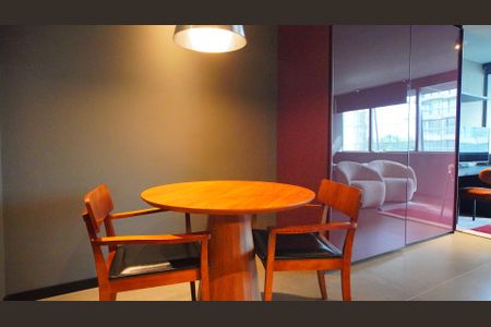 Studio para alugar com 40m², 1 quarto e 1 vaga Studio para alugar com 40m², 1 quarto e 1 vagaStudio