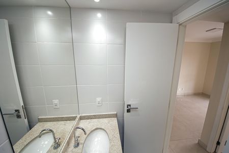 Apartamento à venda com 64m², 2 quartos e 1 vaga
