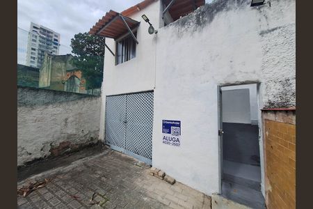 Studio para alugar com 24m², 1 quarto e sem vaga Studio para alugar com 24m², 1 quarto e sem vagaplaquinha