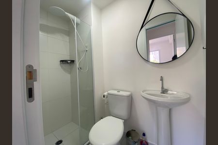 Banheiro de apartamento para alugar com 2 quartos, 32m² em Jardim Celeste, São Paulo