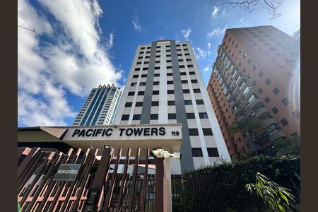 Fachada de apartamento para alugar com 3 quartos, 75m² em Alphaville Industrial, Barueri