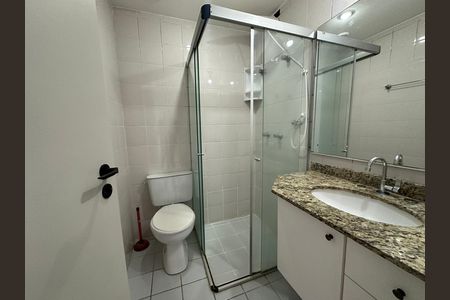 Apartamento para alugar com 75m², 3 quartos e 2 vagas Apartamento para alugar com 75m², 3 quartos e 2 vagasBanheiro da Suíte