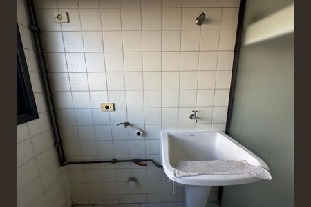 Apartamento para alugar com 75m², 3 quartos e 2 vagas Apartamento para alugar com 75m², 3 quartos e 2 vagasÁrea de Serviço