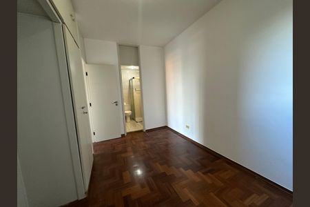Apartamento para alugar com 75m², 3 quartos e 2 vagas Apartamento para alugar com 75m², 3 quartos e 2 vagasSuíte