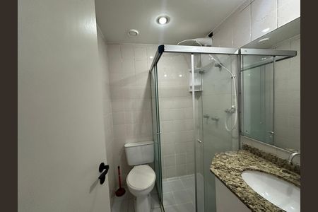 Apartamento para alugar com 75m², 3 quartos e 2 vagas Apartamento para alugar com 75m², 3 quartos e 2 vagasBanheiro