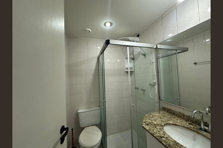 Apartamento para alugar com 75m², 3 quartos e 2 vagas Apartamento para alugar com 75m², 3 quartos e 2 vagasBanheiro