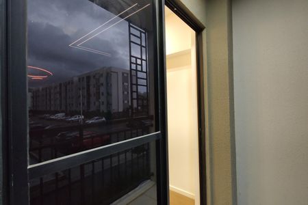 Varanda de apartamento para alugar com 2 quartos, 45m² em Barra Olímpica, Rio de Janeiro