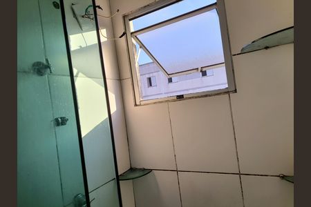 Banheiro de apartamento para alugar com 2 quartos, 45m² em Jardim Ansalca, Guarulhos
