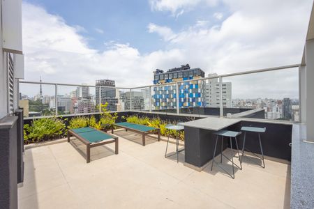 Piscina de kitnet/studio à venda com 1 quarto, 27m² em Pinheiros, São Paulo